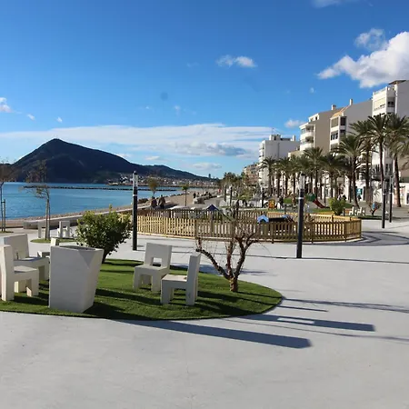 Avenida 19 * Altea
